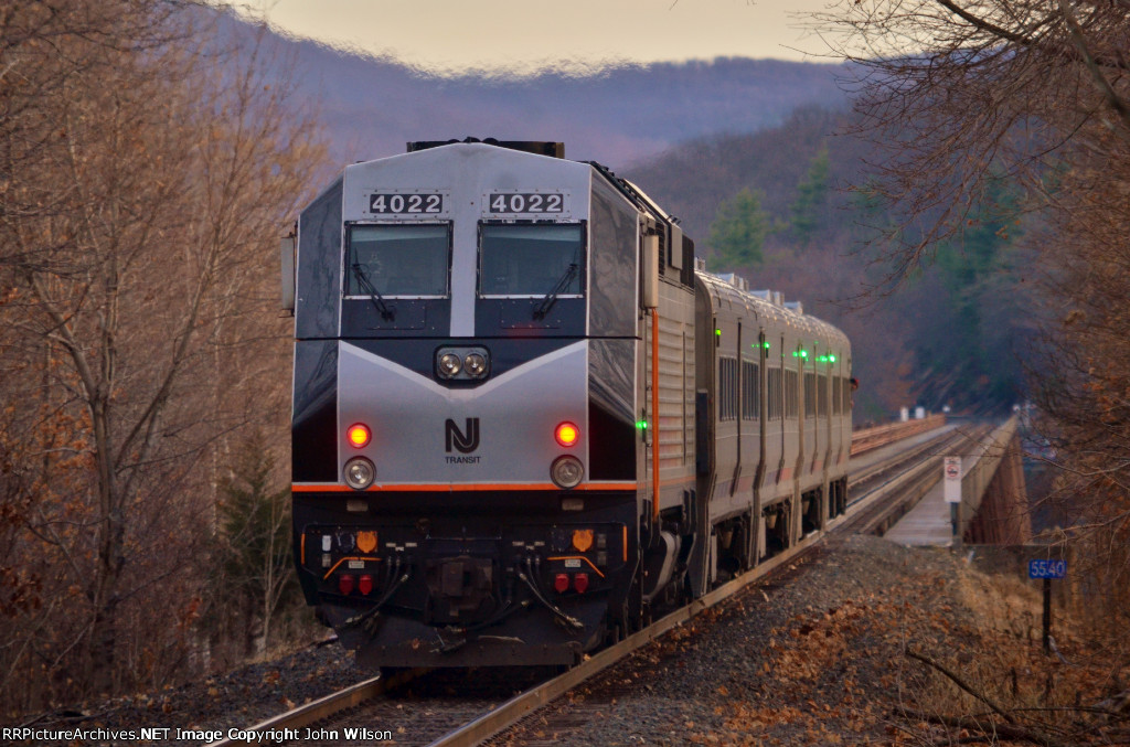 NJT 4022